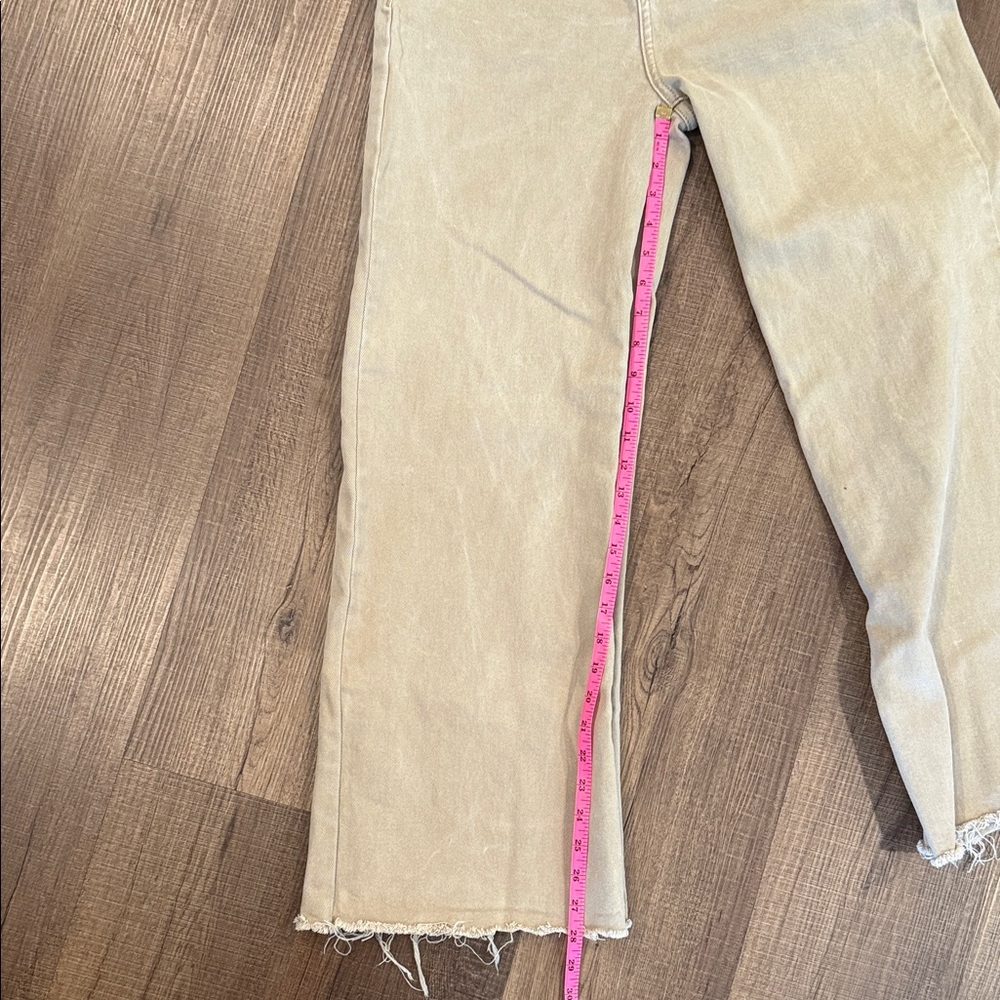 Risen Wide-Leg raw hem Jeans - Picture 9 of 12